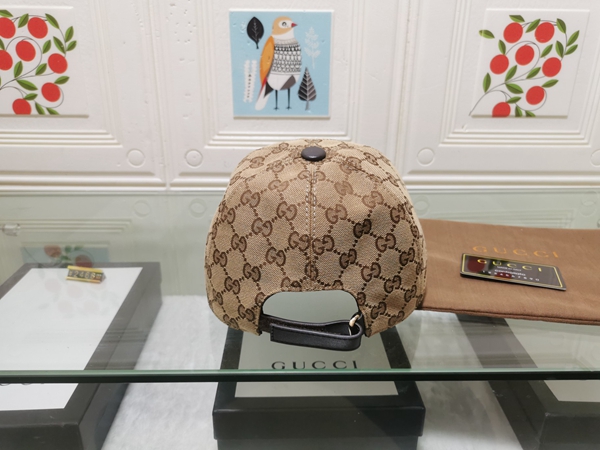 ブランド帽子側面デザイン